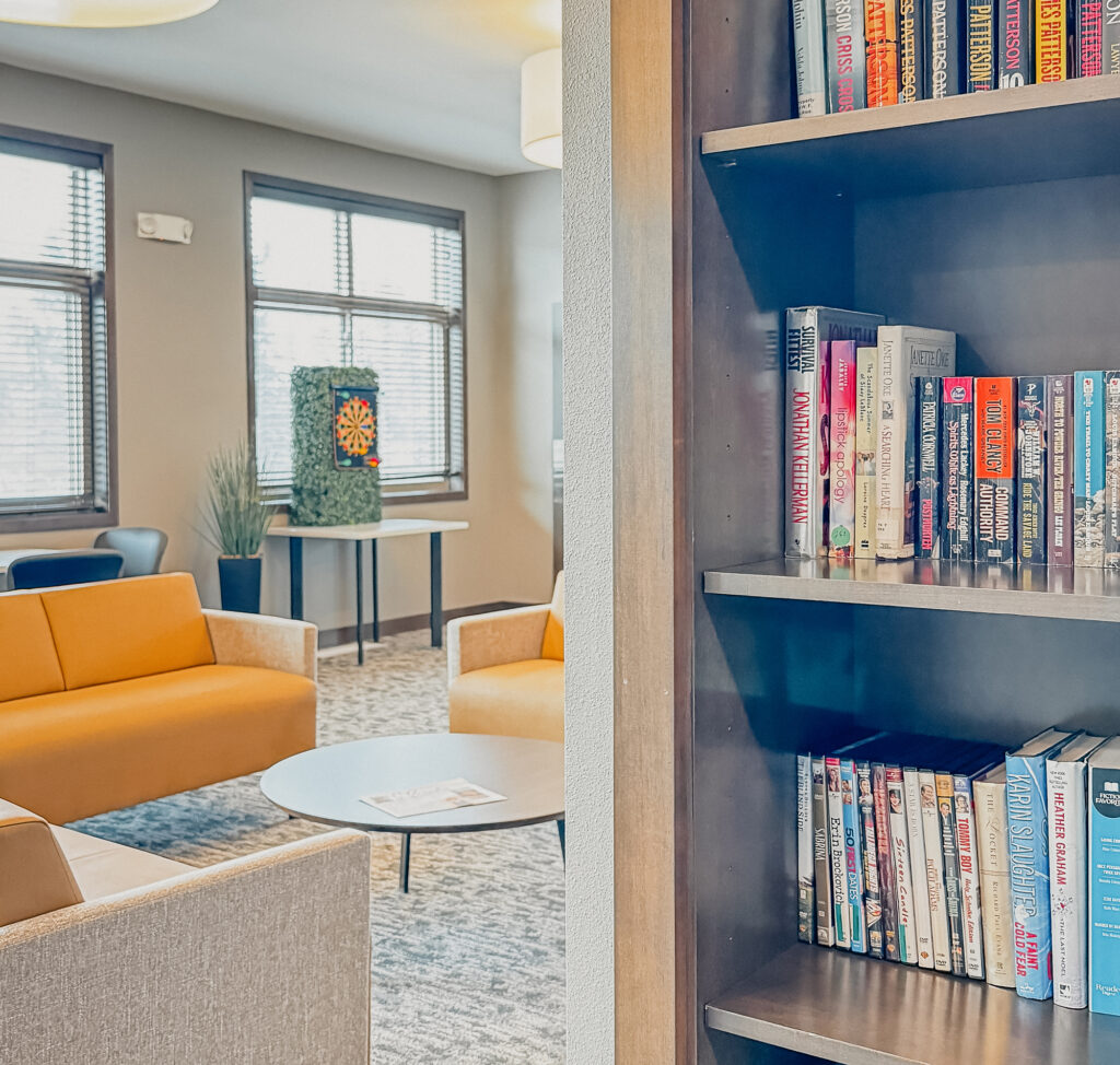 Monterrey & Brighton Place Apartments reading area